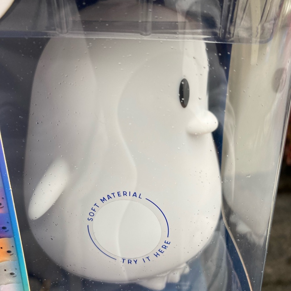 Nee Penguin LED silicone Lamp